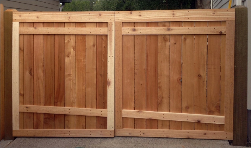 services-Slideshow-Johnson-Construction-Billings-Custom-Fence-Driveway-Gate-Wood